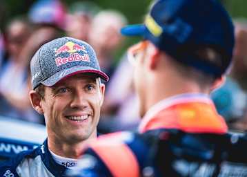 Sebastien Ogier (li.) im Gesprüch mit Thierry Neuville