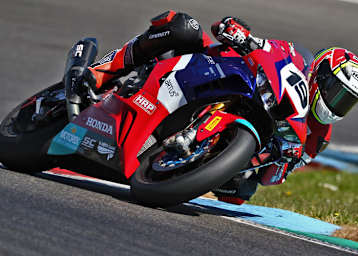 Julian Puffe mit der neuen HRP Honda