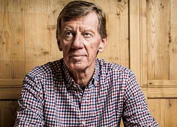 Der Jubilar Walter Röhrl in seinem Haus