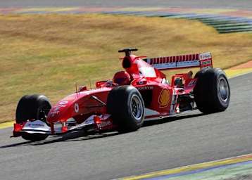 Valentino Rossi im Ferrari F2004 im Jahr 2004 beim offiziellen F1-Test in Valencia