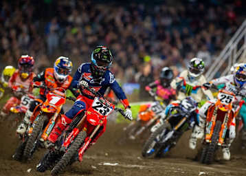 Chase Sexton (#23), Cooper Webb (#1), Eli Tomac (#3) und Marvin Musquin (#25) letztes Wochenende in Anaheim