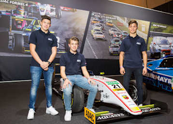 Drei Formel-Fahrer werden gefördert: Niklas Krütten, Tim Tramnitz und Lirim Zendeli (l-r)
