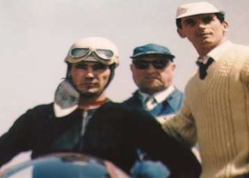 Carlo Ubbiali mit Umberto Masetti (rechts)