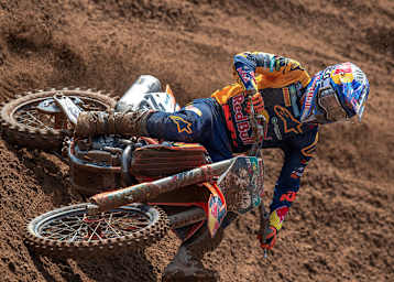 Tom Vialle gewann den ersten MX2-Lauf in Afyon