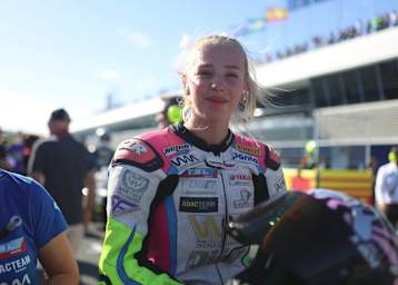 Lucy Michel plant eine weitere Saison in der WorldWCR