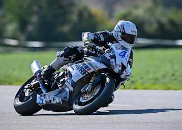 Alter und neuer IRRC-Supersport-Champion Marek Cerveny