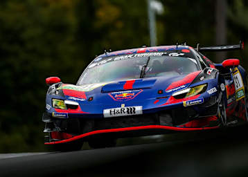 Max Verstappen siegt auf der Nordschleife