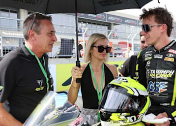 Simon Buckmaster (li) und Oli Bayliss (re)