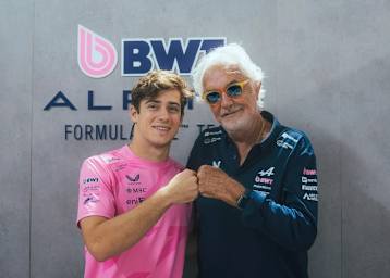 Franco Colapinto und Flavio Briatore