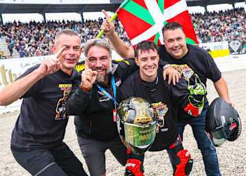 Iglesias feiert in der Sachskurve