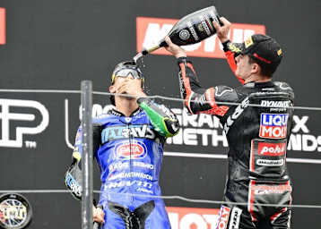 Jeweils vier Moto2-Siege 2025: Diogo Moreira (li.) und Manuel Gonzalez kämpfen noch um den Titel