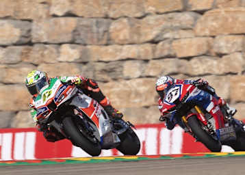 Bimota-Pilot Axel Bassani vor Xavi Vierge (Honda)