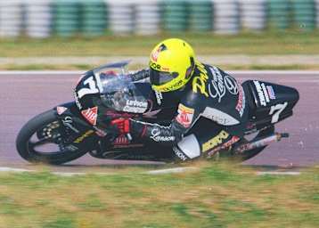 Schnelle und auffällige Kombination: Stefan Prein auf der Honda RS 125