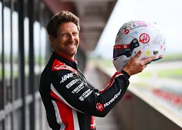 Romain Grosjean mit seinem eigentlich für Abu Dhabi 2020 von seinen Kindern gestalteten Helm