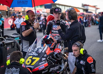 Casey O'Gorman vor seinem ersten Rennen auf der Moto3-KTM der Intact-GP-Mannschaft