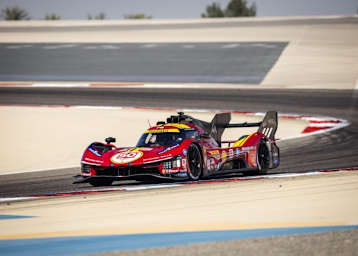 Der Werks-Ferrari 499P in Bahrain