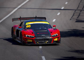 Erkennbare Beschädigung an der Front: Joel Eriksson wurde für den Startunfall beim FIA GT World Cup in Macau bestraft