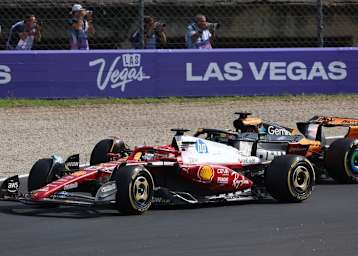 Oscar Piastri lieferte sich einen beachtlichen Zweikampf mit Charles Leclerc