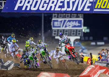 Jo Shimoda startete mit dem Red Plate des Meisterschaftsführenden