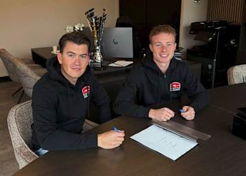 Teammanager Wiljan Wikselaar und Jeffrey Buis