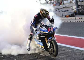 MotoE-Weltmeister Alessandro Zacccone!