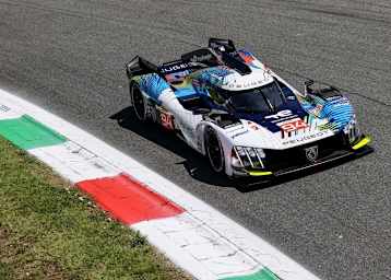 Der Peugeot 9X8 aus der FIA WEC