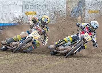 Kann James Haylock-Shanes (rechts im Kampf mit Chris Harris) wieder fahren?