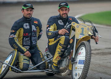 Markus Heiß (l.) fällt vorläufig als Beifahrer bei Markus Venus aus