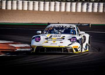 Alex Malykhin geht im Pure Rxcing Porsche mit den besten Titelchancen in die finalen 60 Rennminuten im Bronze Cup