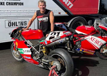 Troy Bayliss ist beliebt wie eh und je 