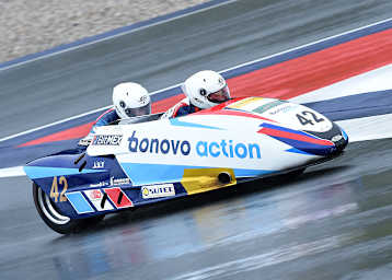 Lennard Göttlich und Uwe Neubert im strömenden Regen