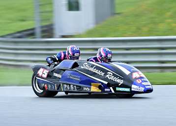 Mit voller Konzentration holen sich Payne/Rousseau den Sieg