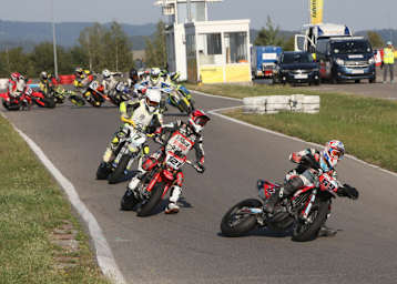Rudi Bauer (69) vor Andreas Buschberger (7)