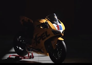 Die Ducati V2 war bei der Präsentation mit der Startnummer von Ben Spies versehen