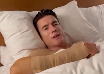 Die Operation an der rechten Hand soll gut verlaufen sein