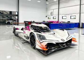 Der Acura LMDh ist bei Meyer Shank Racing eingetroffen