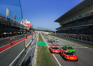 Die GT World Challenge Europe begeisterte 2023 mit einem riesigen Starterfeld und hochkarätigem GT-Sport