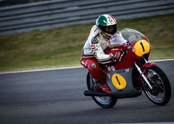 Agostini auf der MV Agusta aus alten Tagen