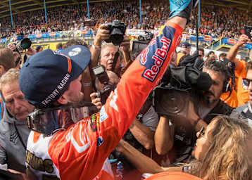 Jeffrey Herlings 2018 bei seiner Weltmeister-Feier  in Assen