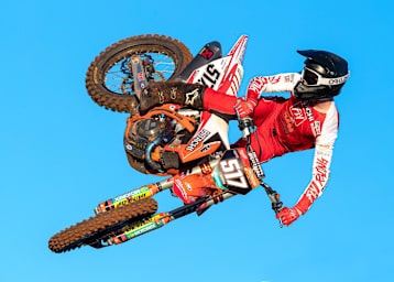 Isak Gifting stand eigentlich bis Ende 2023 bei Hitachi unter Vertrag