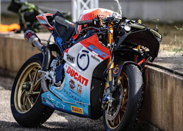 Die Ducati Panigale V4R hatte einiges abbekommen