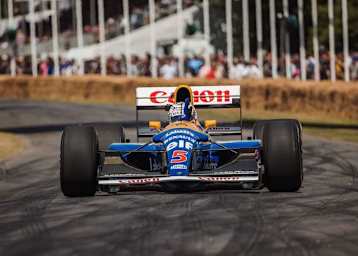 Wieder vereint: Nigel Mansell und der Williams FW14B, mit dem er 1992 den WM-Titelkampf für sich entschied