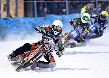 Lauf 8: Markus Jell vor Max Niedermaier und Benedikt Monn