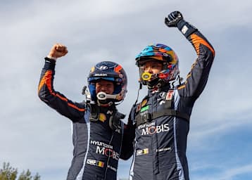   Martijn Wydaeghe und Thierry Neuville