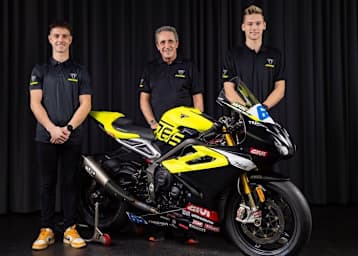 Tom Booth-Amos, Simon Buckmaster und Ondrej Vostatek (v.l.)