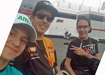 Fabio Quartararo mit Patrick Siede (v.l.)