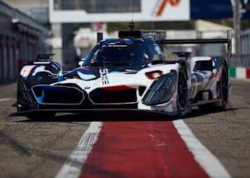 Der BMW M Hybrid V8 beim Rollout