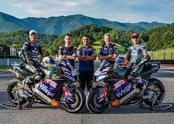 Raúl Fernández und Miguel Oliveira, dazwischen Bogdan Mărunţiş, Razlan Razali und Wilco Zeelenberg 