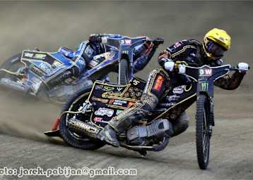 Anders Thomsen vor Jack Holder