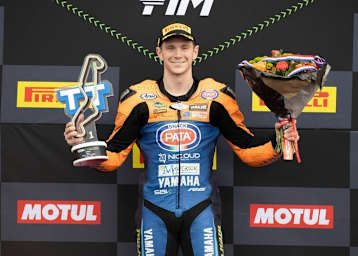 Der glückliche Heimsieger Glenn van Straalen